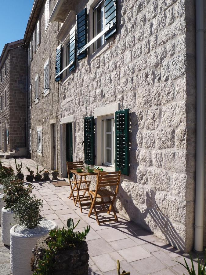 Romantic Stone House By The Sea **** Kotor Exterior photo